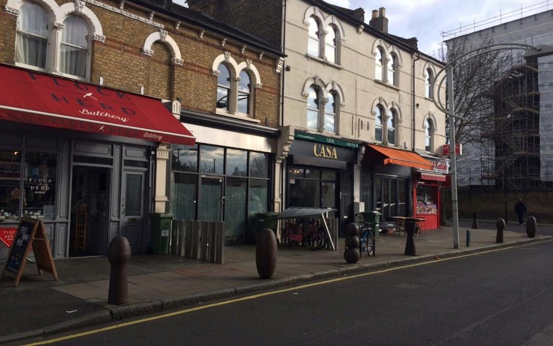 Free Parking 4 Beds Flat 15 Min Train To Victoria Bridge St Paul Cathedral Appartamento *
